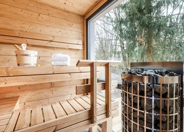 Semesterbostad Bergwaldchalet Wellness 8 *